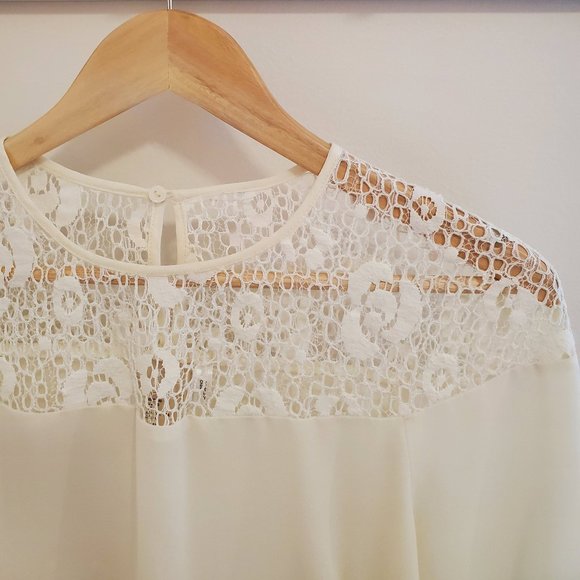 H&M Lace/Embroidered Shoulder Blouse - Picture 3 of 10